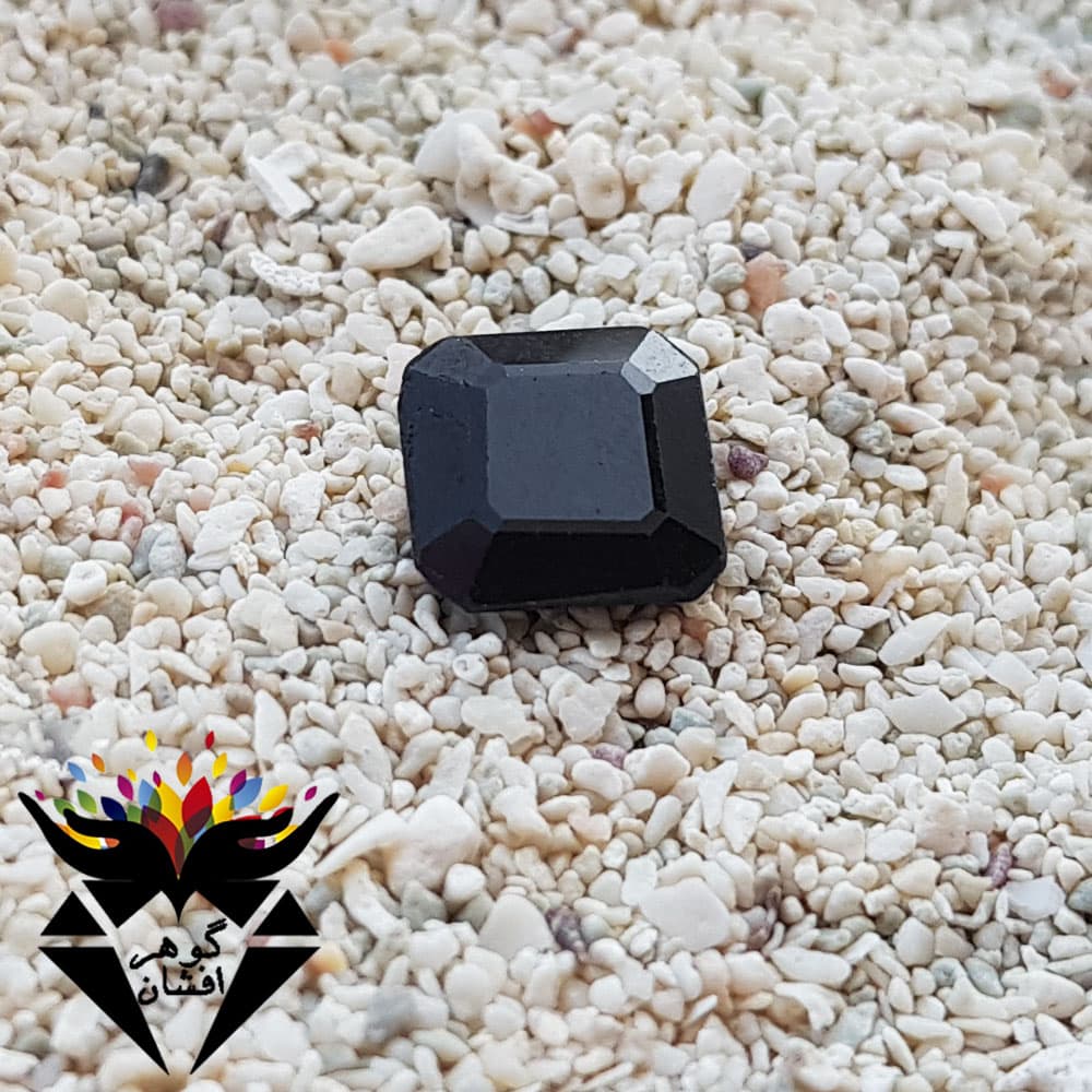 نگین یاقوت کبود خوشرنگ خوش تراش کد N_1172