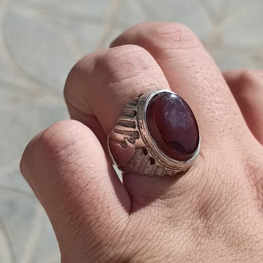 انگشتر نقره کار دست عقیق سرخ کبدی اصیل یمنی کهنه درجه یک بی نظیر فاخر زیبا | فیروزه اصل | فیروزه اورجینال | سنگ فاخر زیبا | سنگ اصل انگشتر | انگشتر اورجینال | انگشتر متبرک | انگشتر آنتیک و کلکسیونی و
