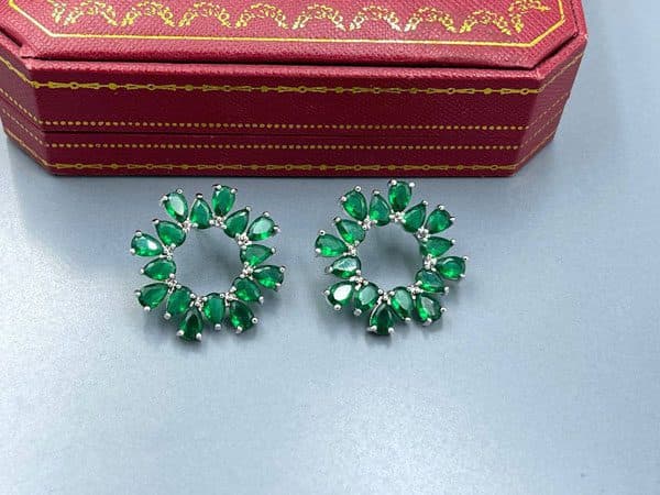 گوشواره طرح گل سبز