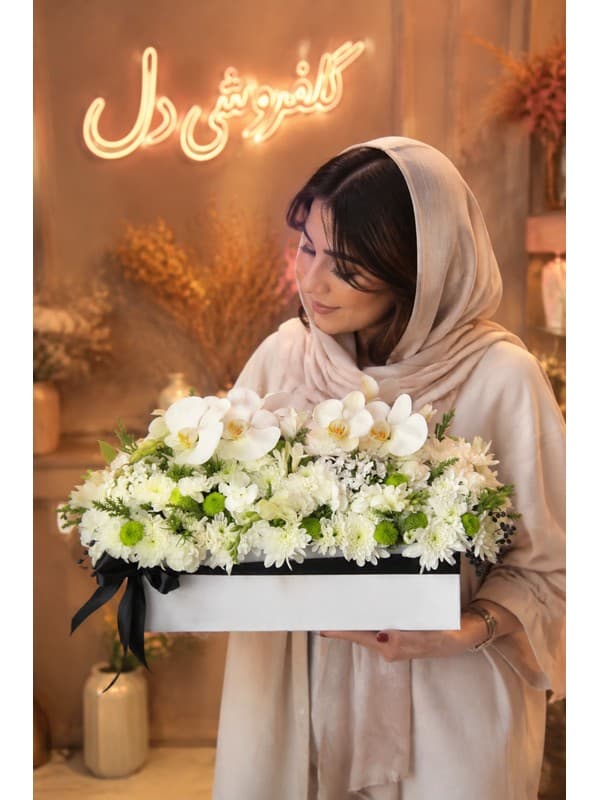 سبد گل تبریک پزشک | انتخابی مناسب برای قدردانی و موفقیت