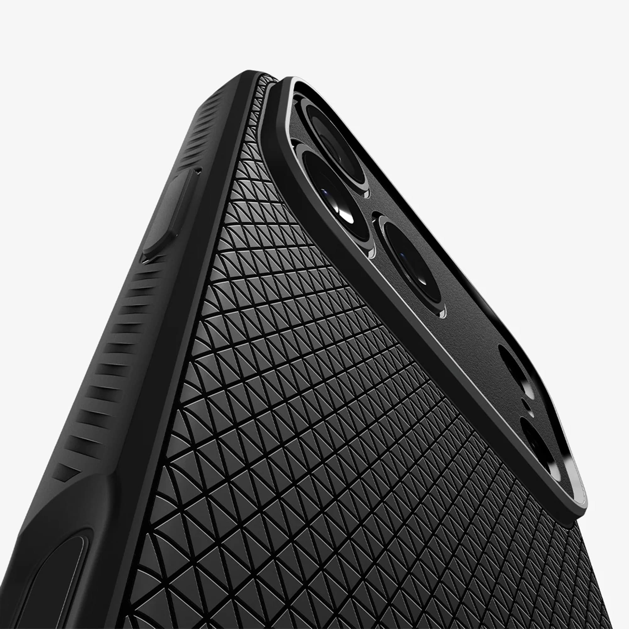 کاور اسپیگن مدل Liquid Air گوشی اپل iPhone 18 Pro / 17 Pro — تصویر ۵