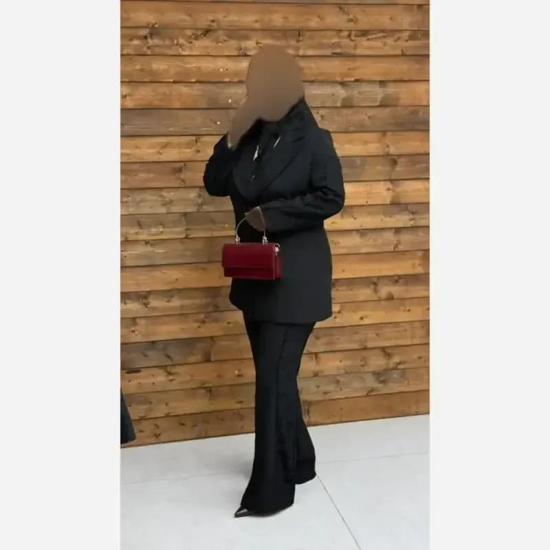 کت شلوار مجلسی زنانه میترا پارچه مازراتی دبل رنگ مشکی — تصویر ۳