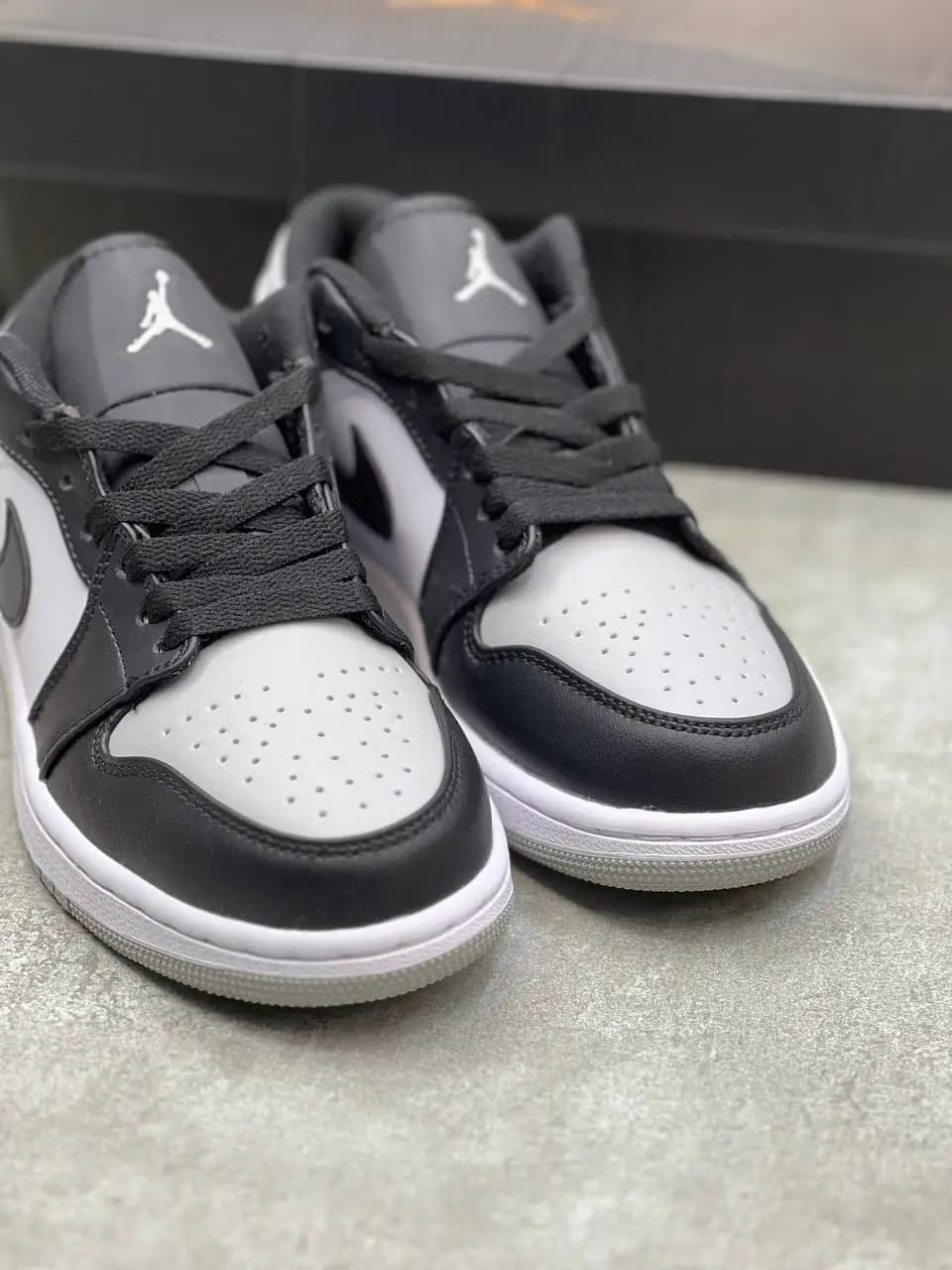 جردن وان لو مشکی سفید وارداتی | Air Jordan 1 Low — تصویر ۲