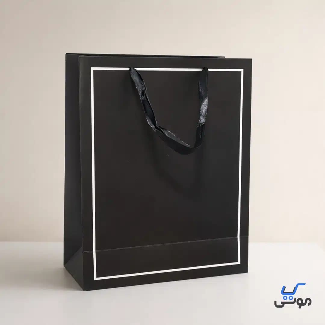 بگ کادویی سایز بزرگ طرح ساده مشکی