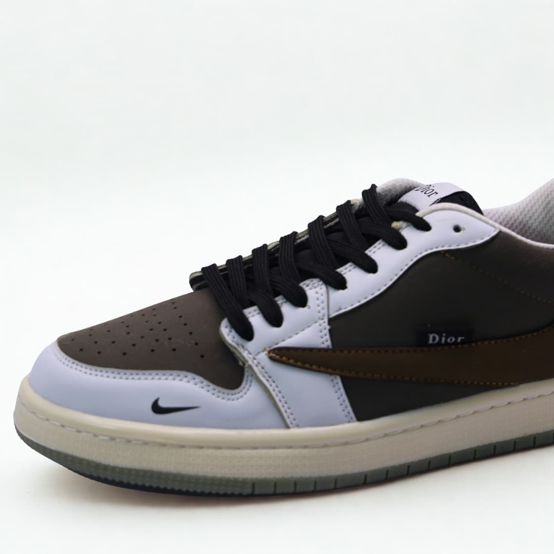 کتونی مردانه نایک ایر جردن 1 لو تراویس اسکات دیور ریورس | Travis Scott x Air Jordan 1 Low Dior Reverse — تصویر ۴