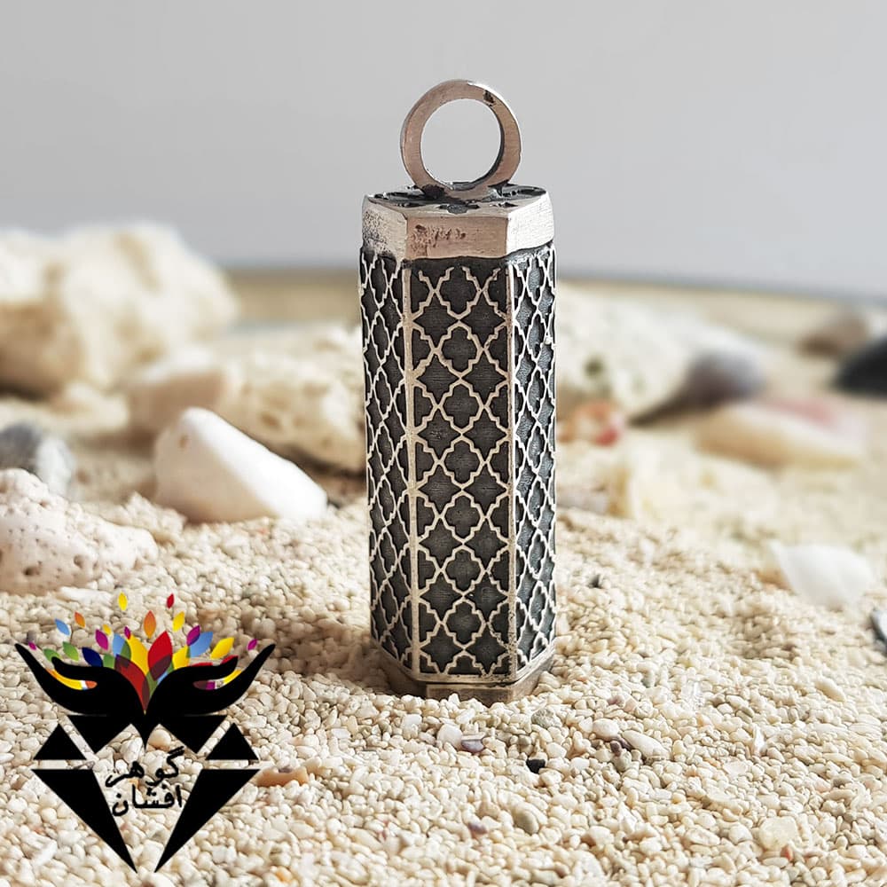 گردنبند نقره جاحرزی طرح دار G1533