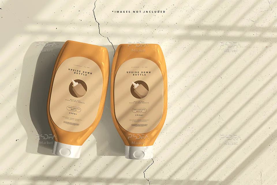 موکاپ بطری و ظرف سس وارونه در حالت و نماهای مختلف