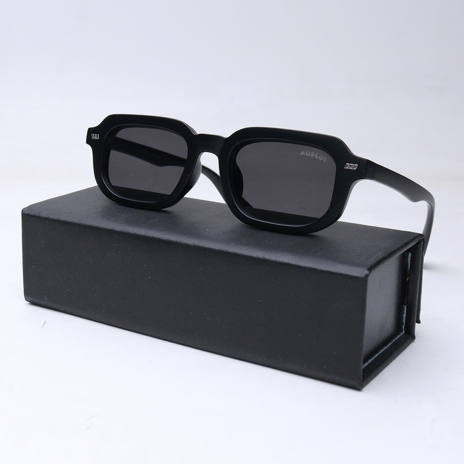 عینک از برند MOSCOT کد 4076