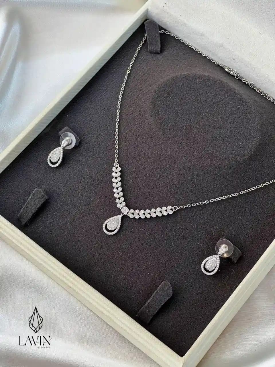 نیمست ژوپینگ مدل اشکی نگیندار زنانه ۷۳۸۸