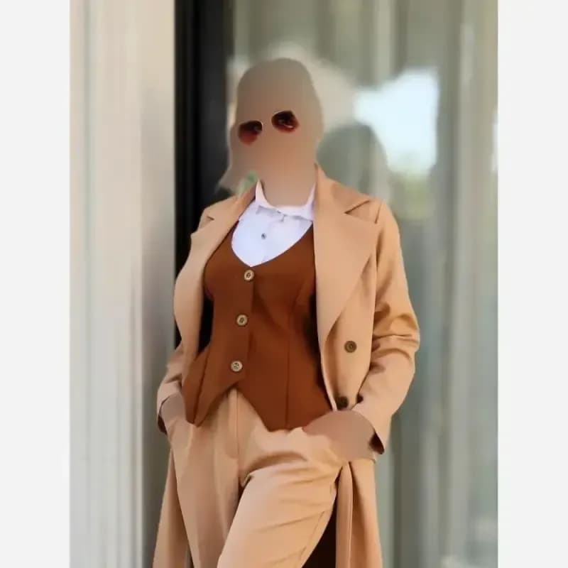 ست سه تیکه کلارا لانگ کت جلیقه و شلوار سوپر مازراتی — تصویر ۲