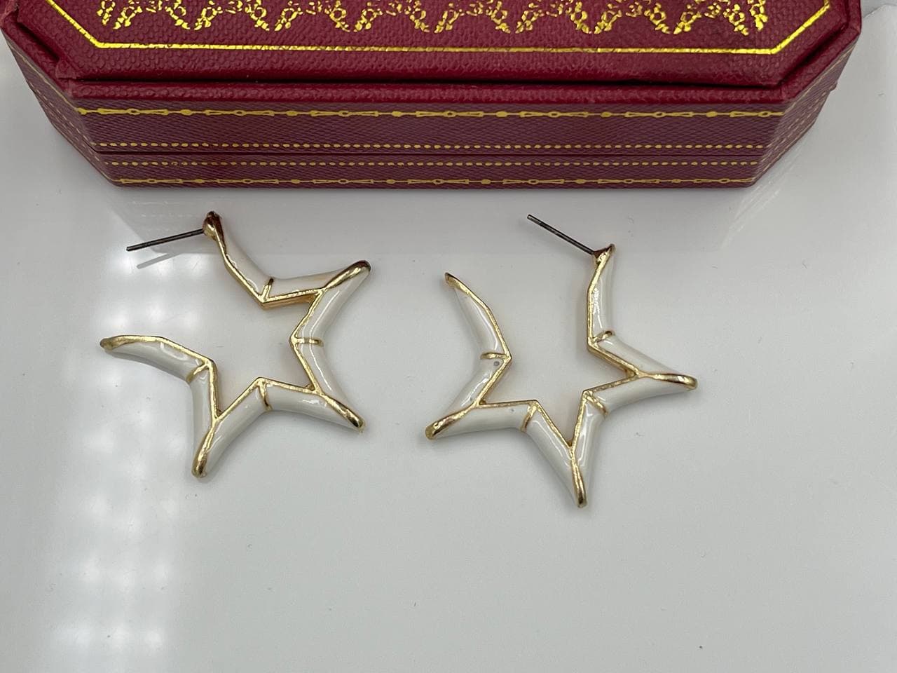 گوشواره پاستیلی طرح ستاره سفید