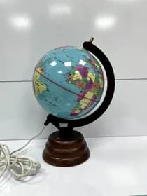 کره دکواتیو ایده آل پایه چوبی گردچراغدارسایز20کد118