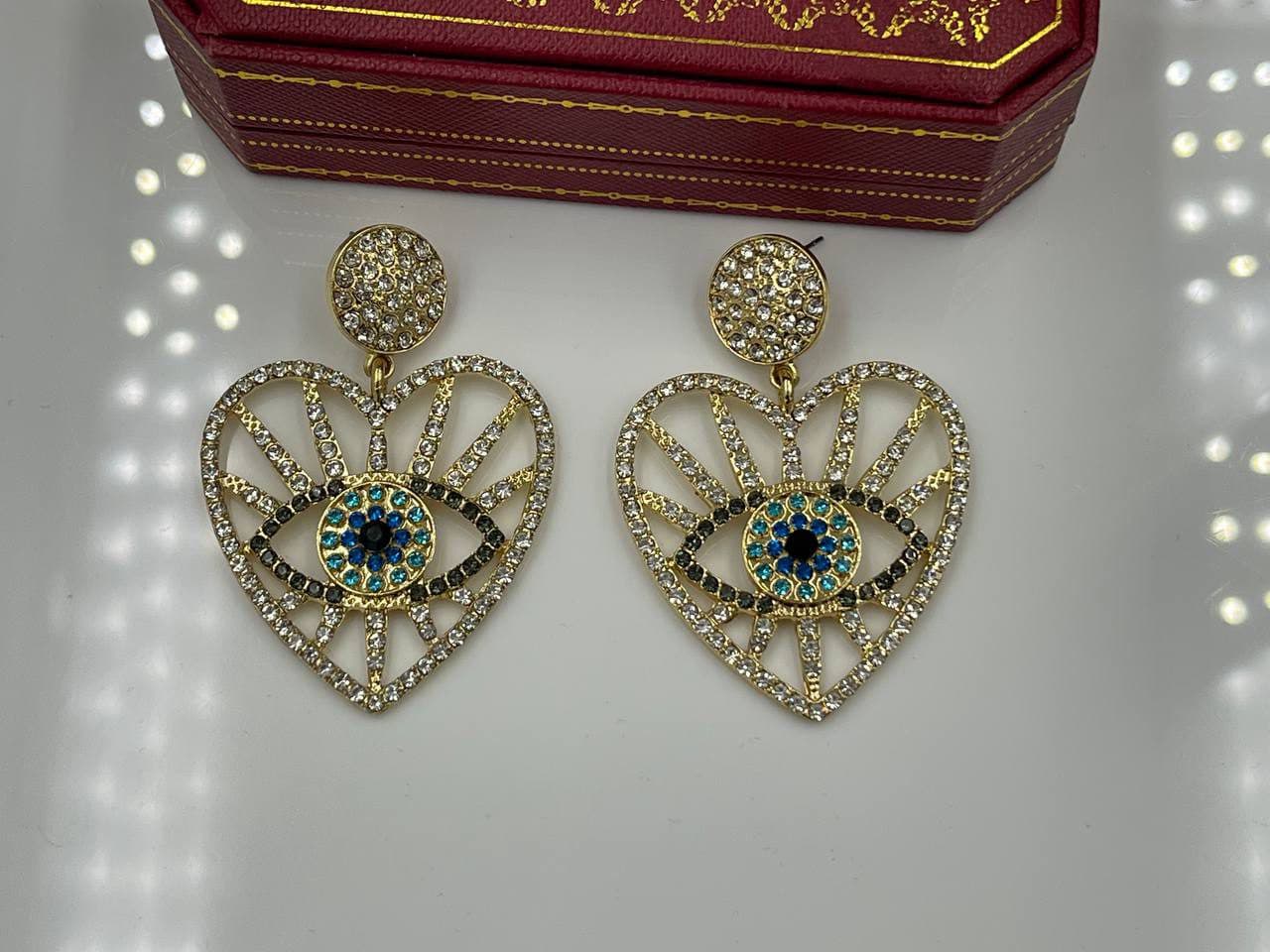 گوشواره طرح قلب چشم نظر فول نگین