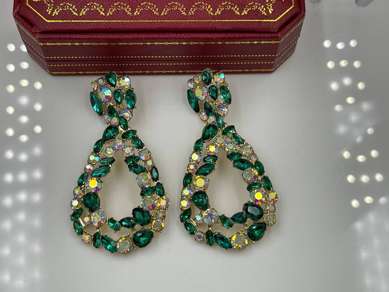 گوشواره نگین سبز اشکی
