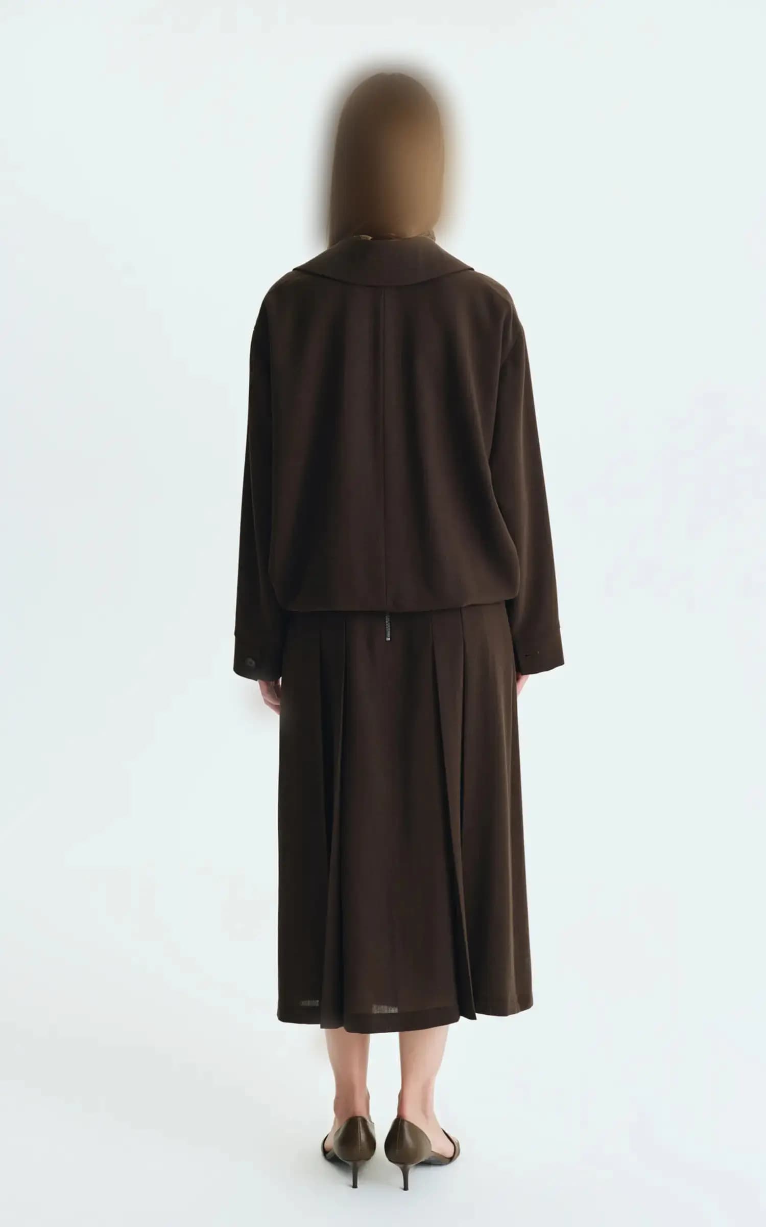 کت زنانه قهوه‌ای تیره یقه برگردان آستین بلند با فرم آزاد ROMAN کد K2716026 — تصویر ۲
