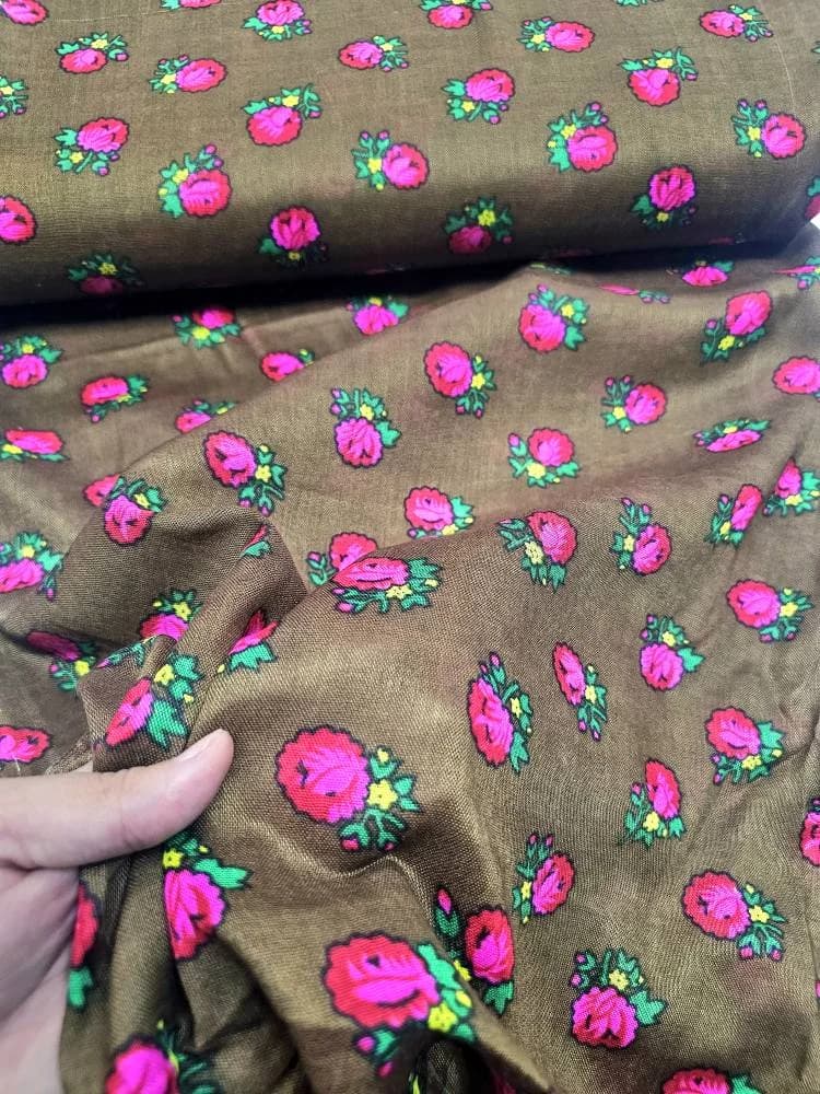 پارچه موهر پاکستانی ساده رنگ قهوه‌ای طرح 6