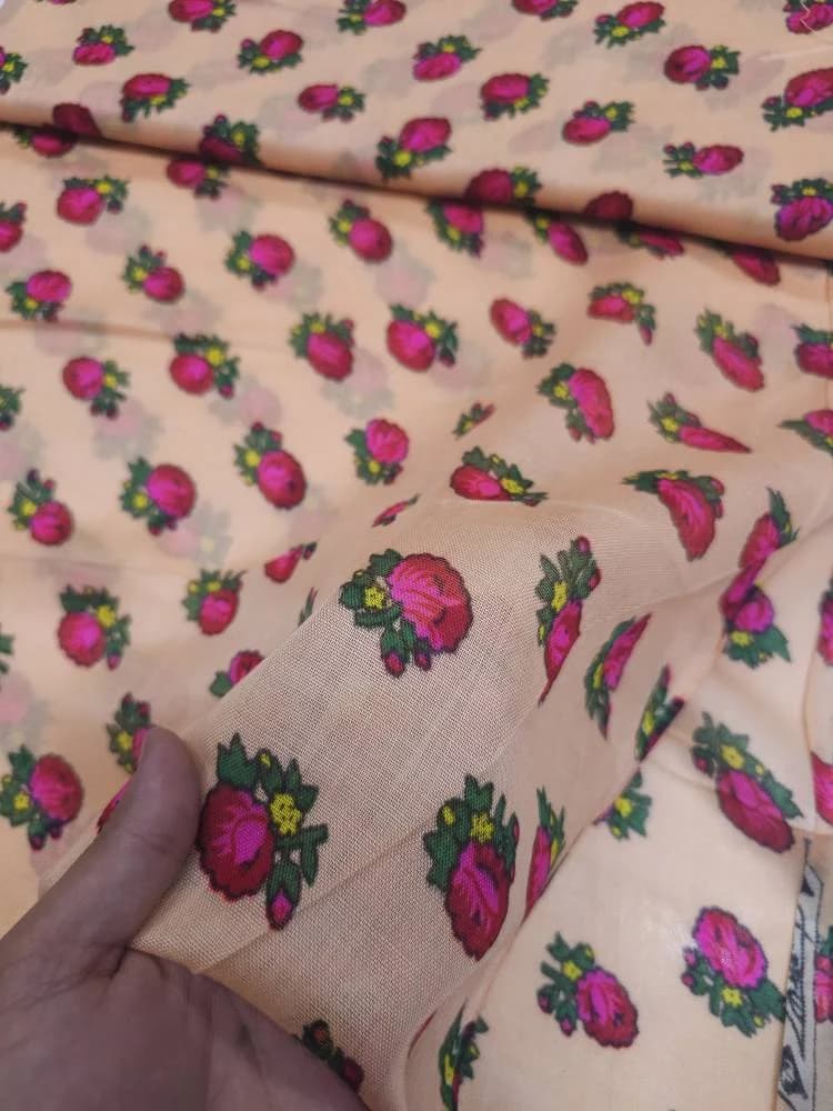 پارچه موهر پاکستانی ساده رنگ گلبهی روشن طرح 3