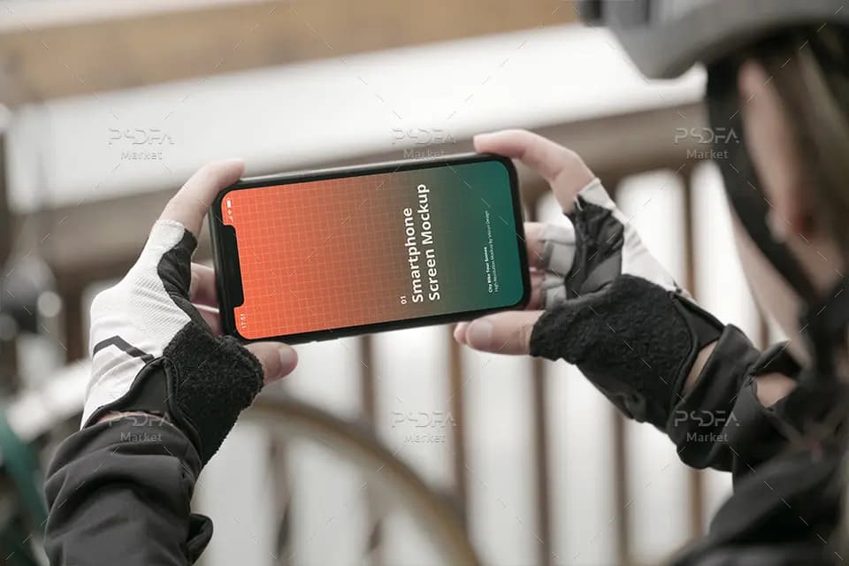 موکاپ گوشی آیفون در دست داخل شهر و پارک iPhone Mockup — تصویر ۴