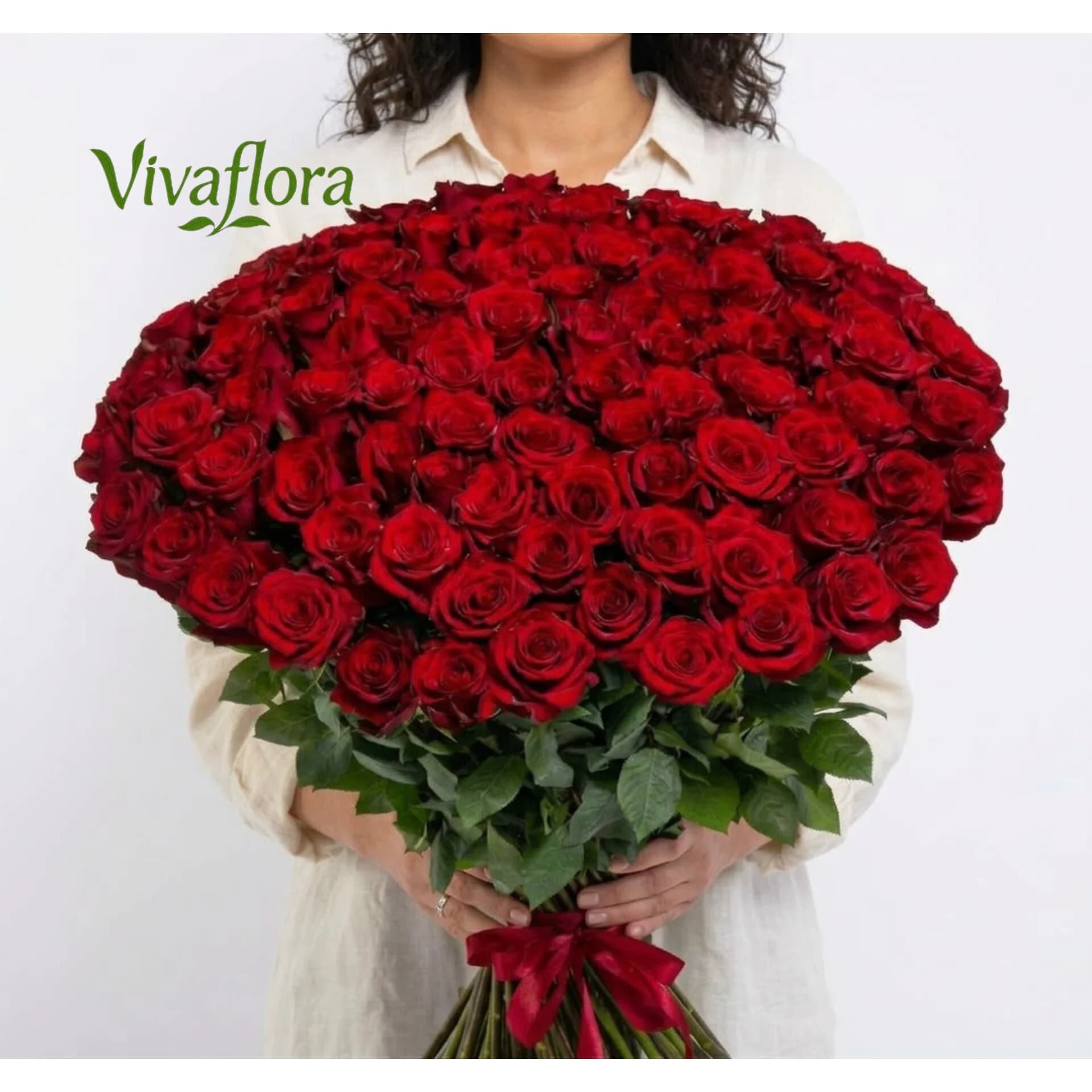 دسته گل رز قرمز 200 شاخه