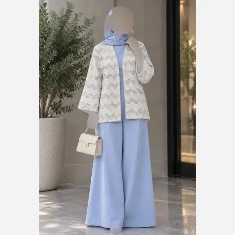 کت و شلوار مجلسی زنانه جنس گیپور دانتل و شلوار مازراتی رنگبندی سایزبندی — تصویر ۳