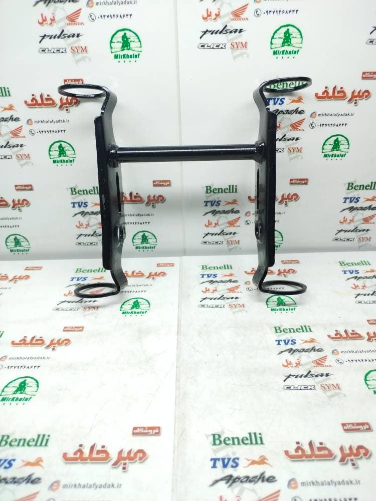 گوشواره اهن کشی وسط چراغ جلو موتور اپاچی 150 160 180 جدید نیوفیس هندی