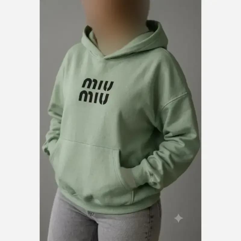 هودی زنانه دورس داخل کرکی طرح miumiu فری سایز — تصویر ۷