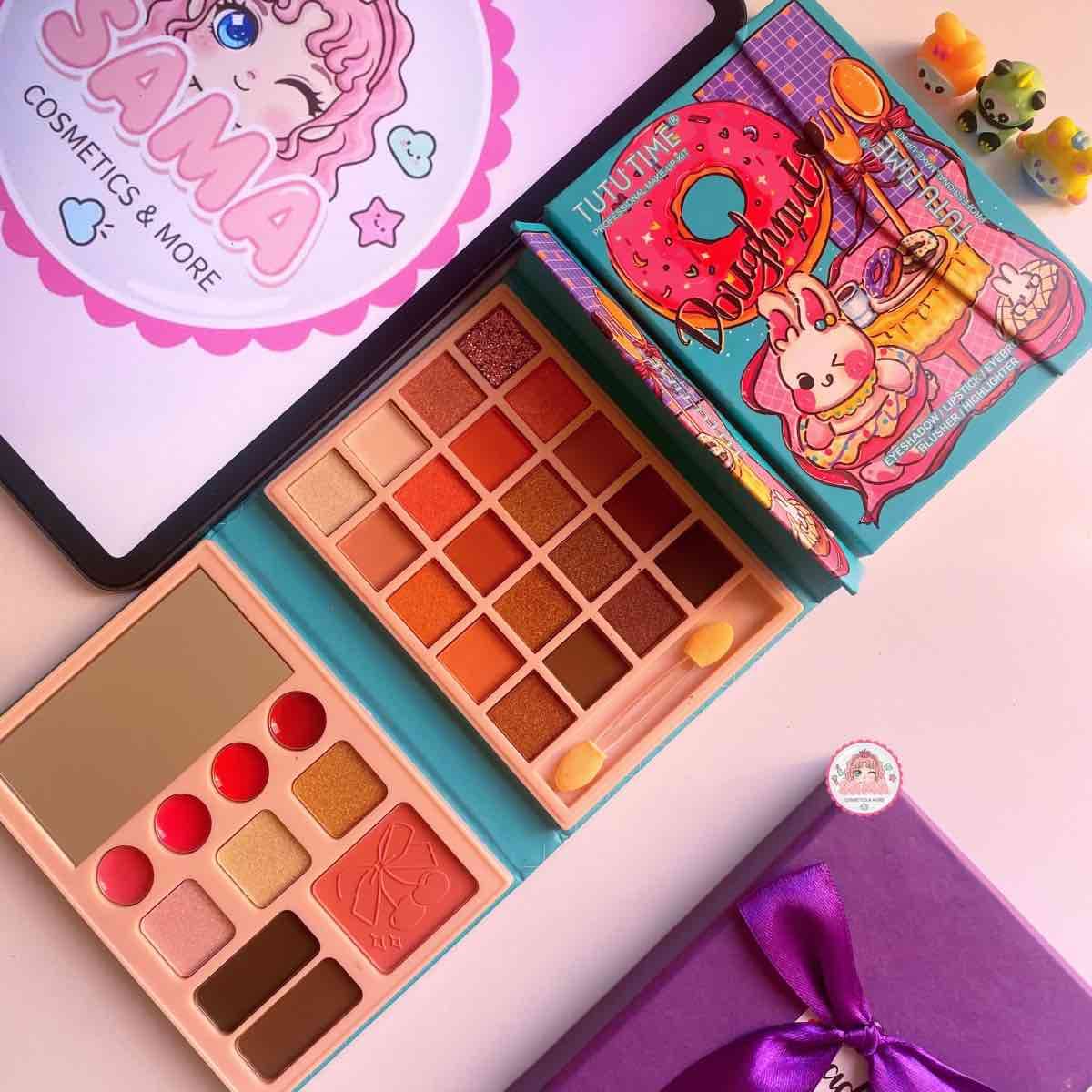 سایه کتابی دونات