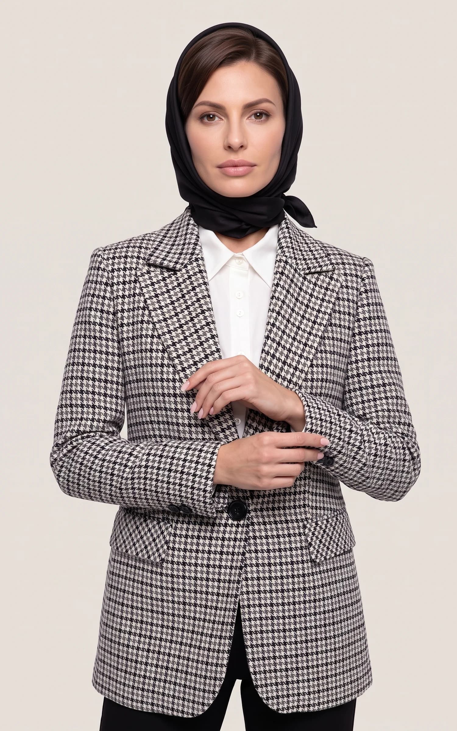 کت تک زنانه چهارخانه ریز مشکی سفید یقه انگلیسی تک دکمه nevado کد 404018011603 — تصویر ۲