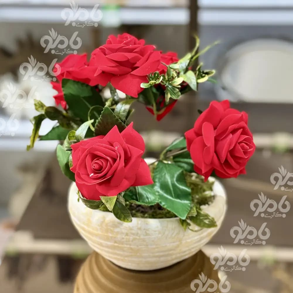 گل و گلدان گل رز