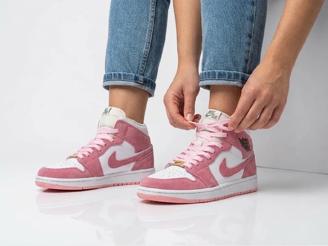 جردن ساق دار دخترانه سفید صورتی | Nike Jordan