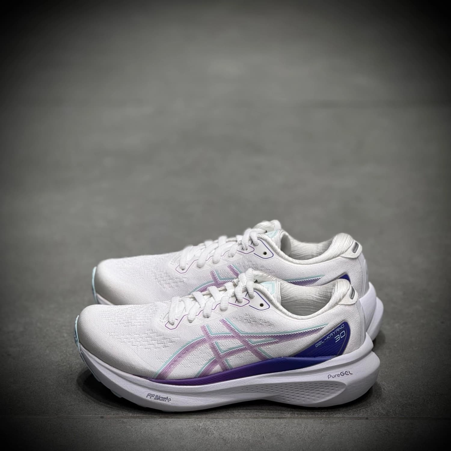 کتونی رانینگ اسیکس ASICS Gel Kayano 30