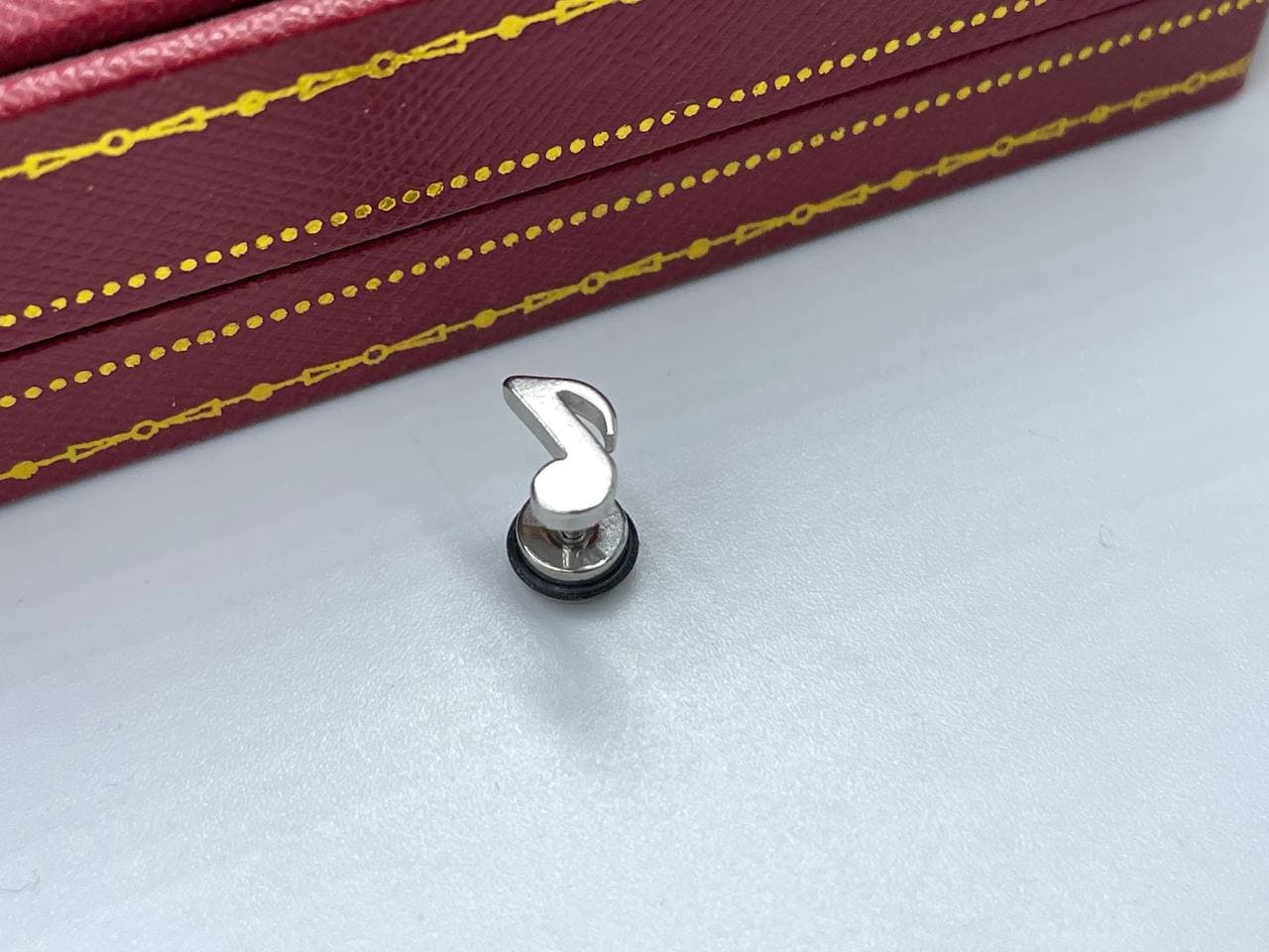 پیرسینگ طرح نت موسیقی
