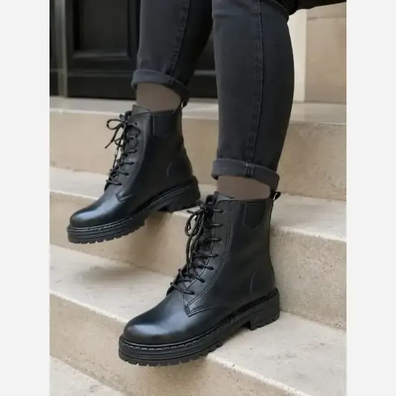 بوت زنانه راحت و با کیفیت سایز 37 تا 40 — تصویر ۲