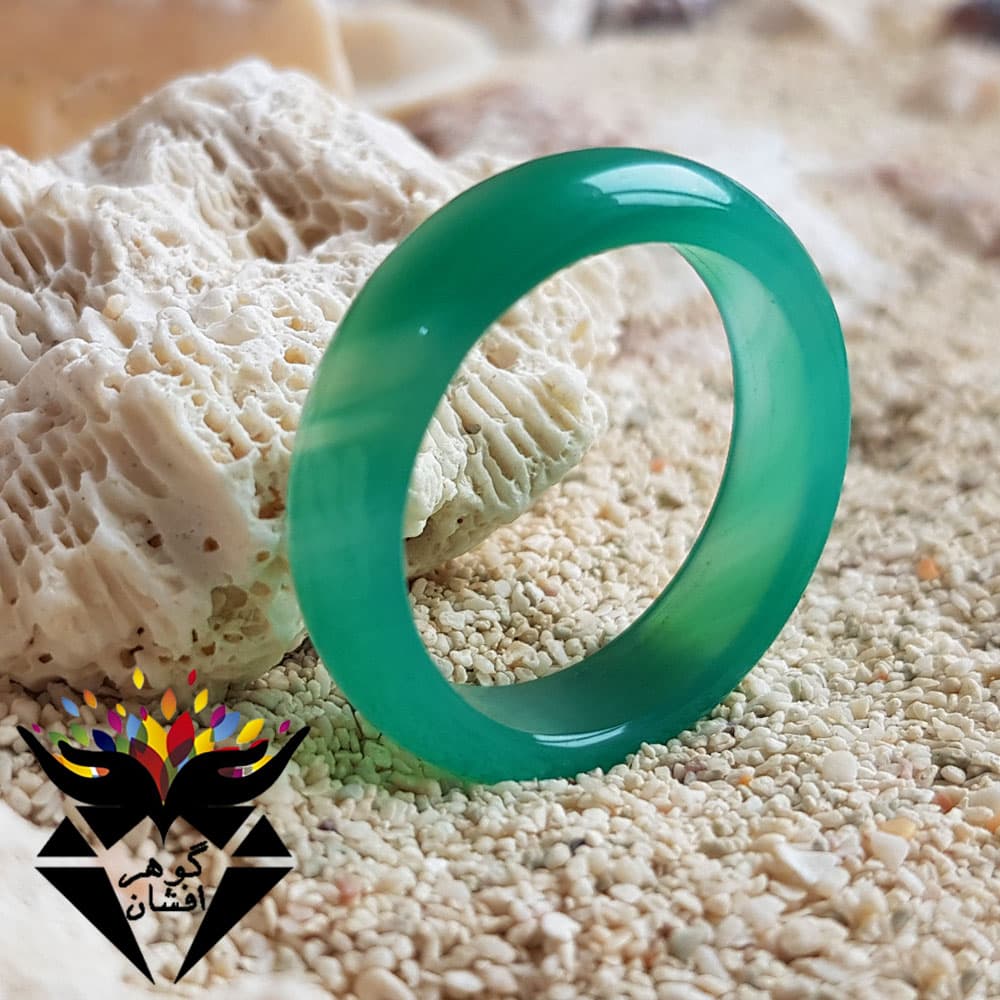 حلقه عقیق سبز اصل خوشرنگ طرح دار R2446