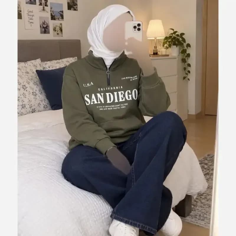 دورس نیم زیپ اسپرت زنانه پسرانه SANDIEGO جنس دورس سه نخ گرم بالا درجه یک رنگ مشکی سبز زیتونی فری سایز — تصویر ۲