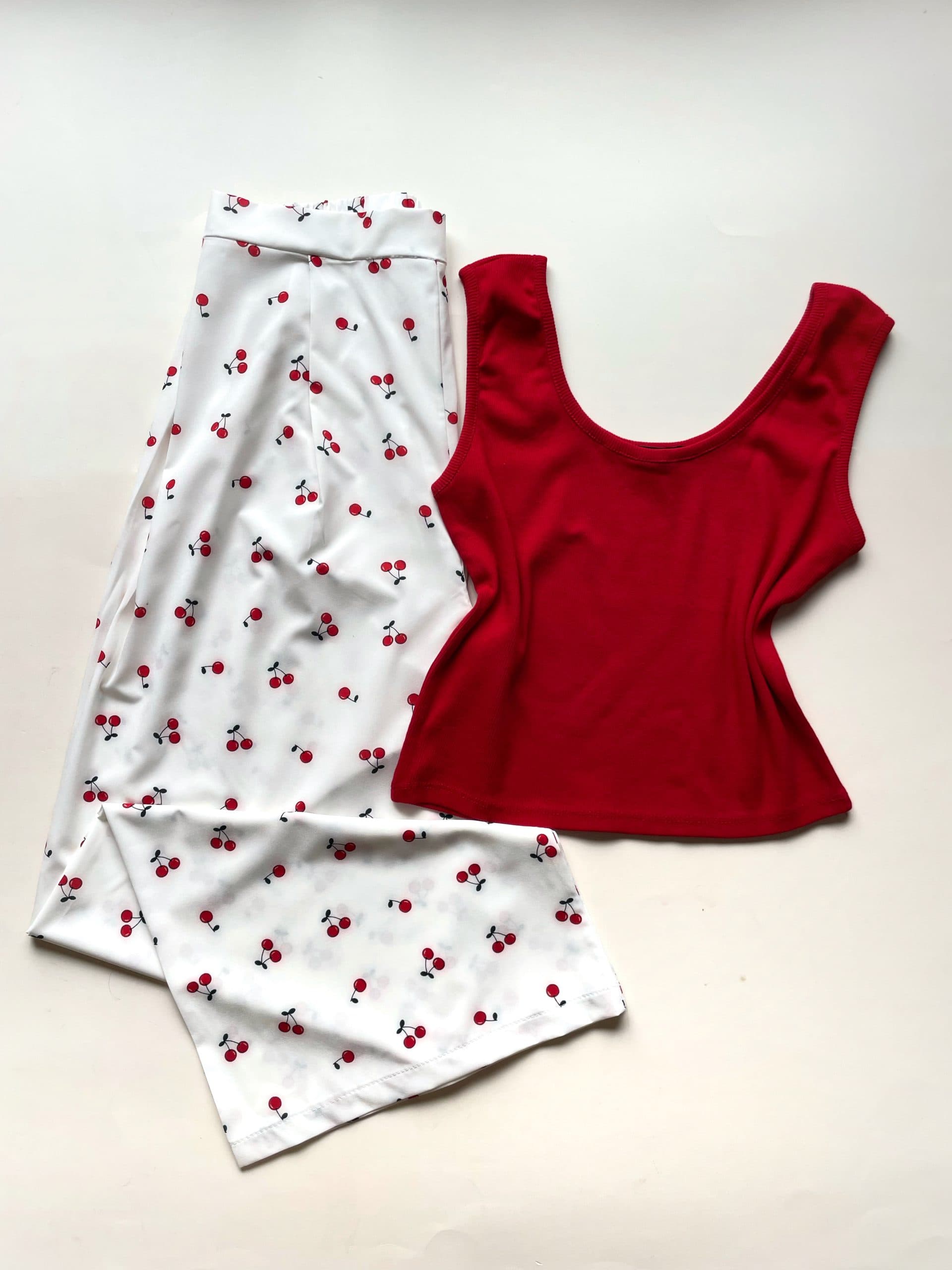 ست کراپ و شلوار بگ گیلاس🍒