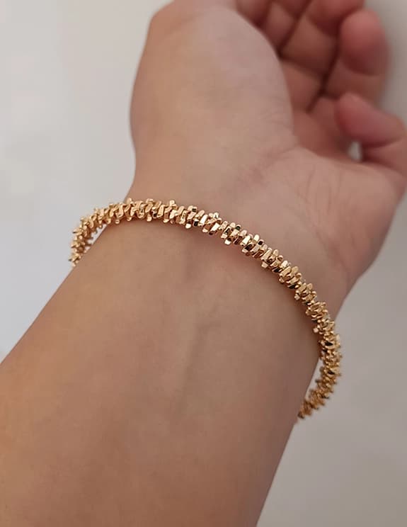 بنگل خاویاری طلایی — تصویر ۵
