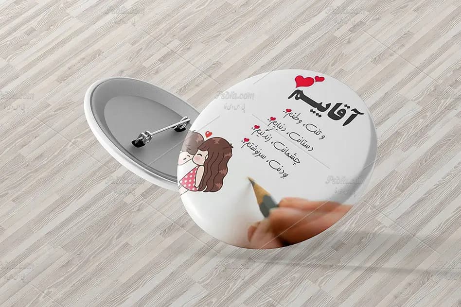 قالب لایه باز موکاپ پیکسل و سنجاق سینه بشقابی برای فتوشاپ — تصویر ۲