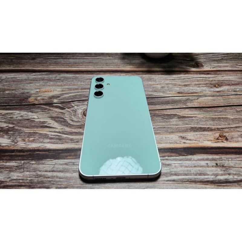 درب پشت گوشی اپیکوی مدل backnelS23FEgr مناسب برای گوشی موبایل سامسونگ Galaxy S23 FE — تصویر ۳