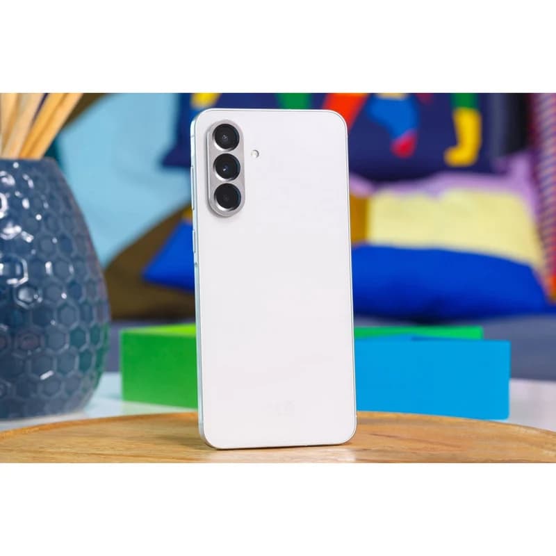 درب پشت گوشی اپیکوی مدل backnelA56 مناسب برای گوشی موبایل سامسونگ Galaxy A56 — تصویر ۶