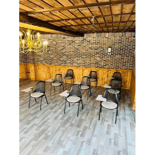 صندلی دسته محصلی کارولین مبلمان آپادانا apadana مدل 636919