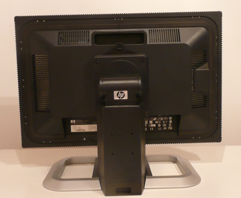 مانیتور استوک 22 اینچ اچ پی HP LP2275w پنل LCD — تصویر ۴