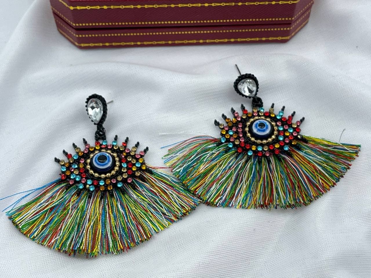 گوشواره چشم نظر نخی رنگی