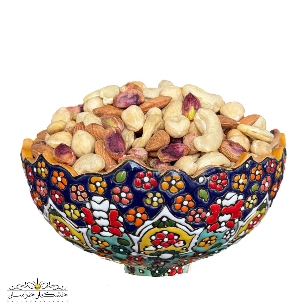 چهار مغز خام ( مغز پسته – مغز فندق سفید – بادام هندی – مغز بادام درختی )