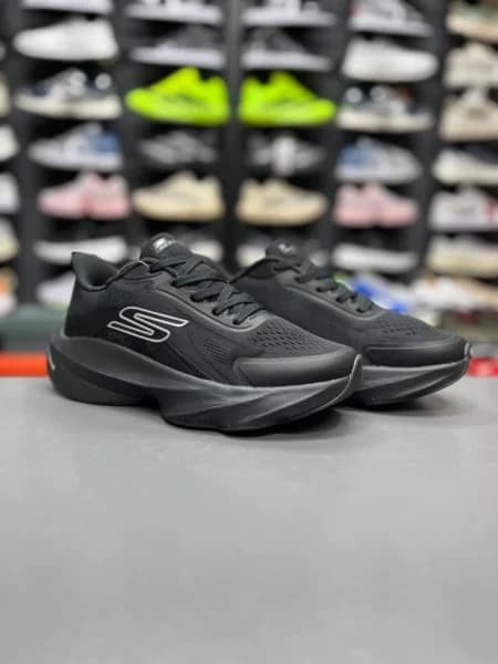 کتونی اسکیچرز هایپربرست کربن مسترکوالیتی سایز 40 الی 45 ساخت ویتنام Skechers Hyperburst Carbon