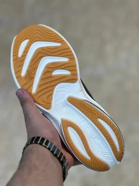 کتونی طبی اسکیچرز بدون بند Skechers Slip Ins سایز۴۰ الی ۴۵ ساخت ویتنام — تصویر ۴