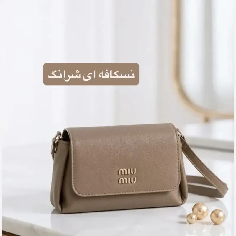 کیف پاسپورتی زنانه چرم مصنوعی مگنتی رنگ مشکی مناسب اداری رسمی مجلسی — تصویر ۲