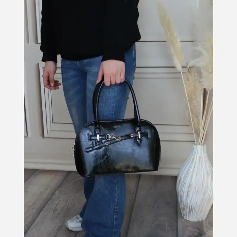 کیف زنانه چرم مصنوعی اسپرت و روزمره با سه بند — تصویر ۳