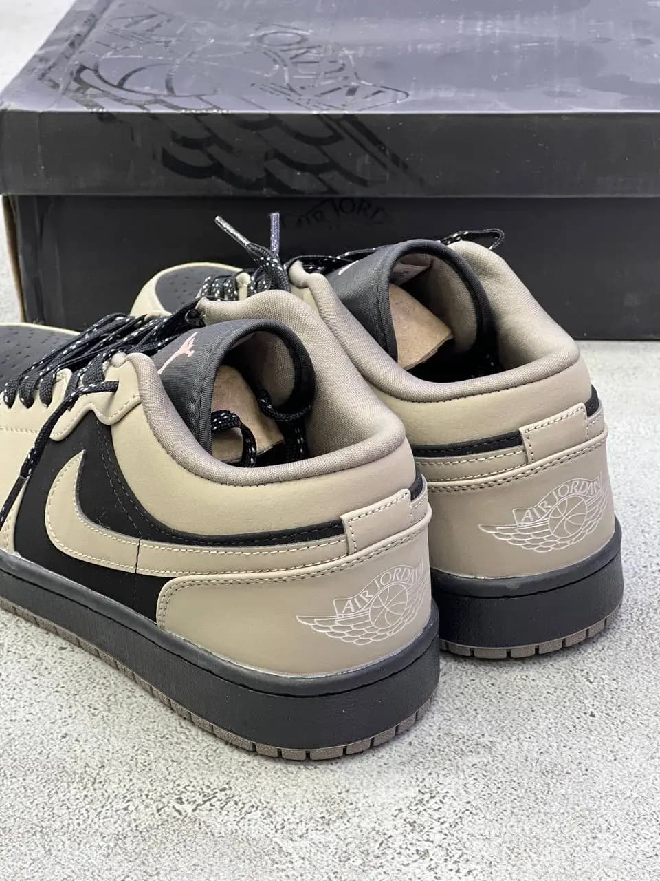 جردن وان لو قهوه ای مشکی وارداتی | Air Jordan 1 Low — تصویر ۴