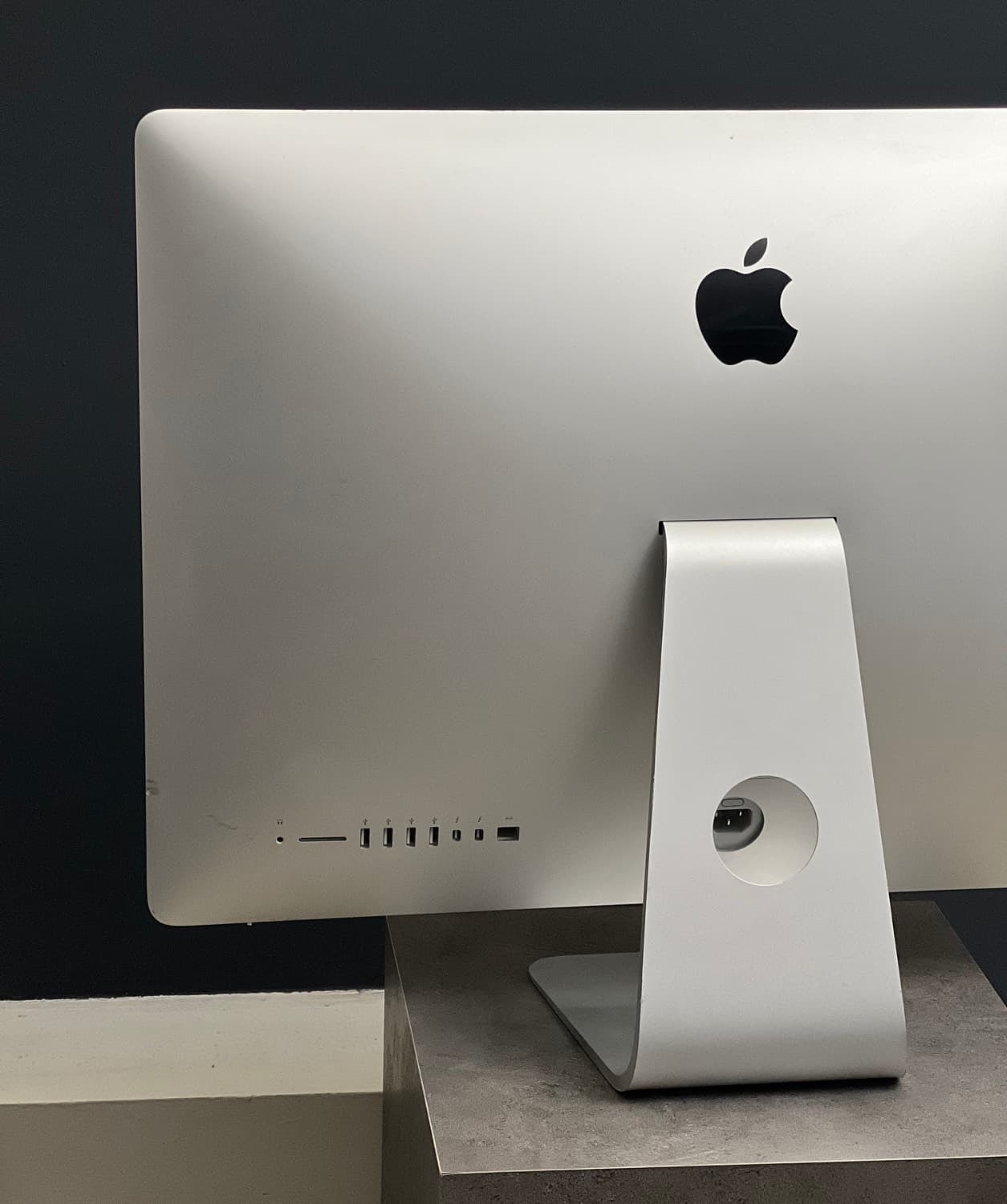 آل این وان اپل مدل 2017 iMAC ۱۴۱۹ استوک — تصویر ۴